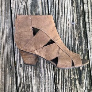 Brown, sandal heels, size 8